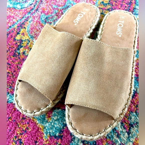 NWOT Toms | Women’s Tan Suede Clarita Open Toe Slip-On Espadrille Flats Mules, 7 - Picture 13 of 16